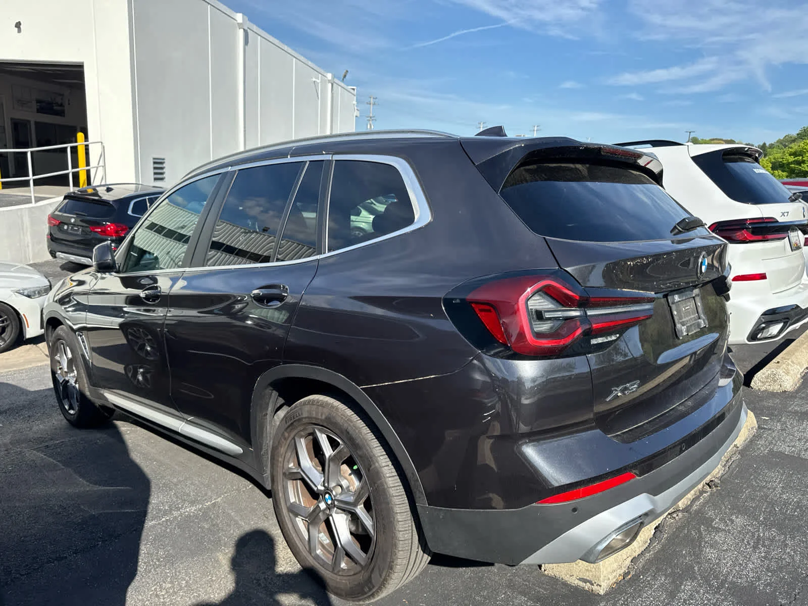 Used 2024 Dark Graphite Metallic BMW xDrive30i image 7