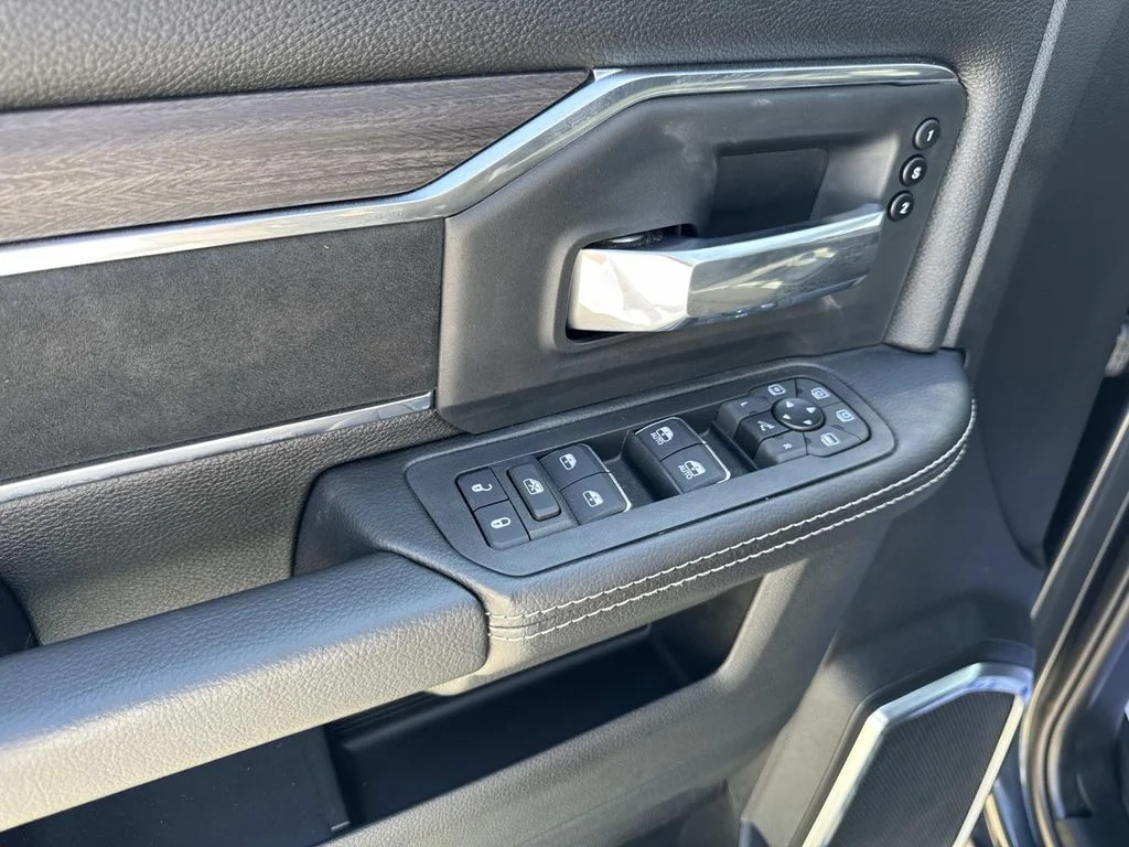2026 RAM 2500 Laramie - Photo 38