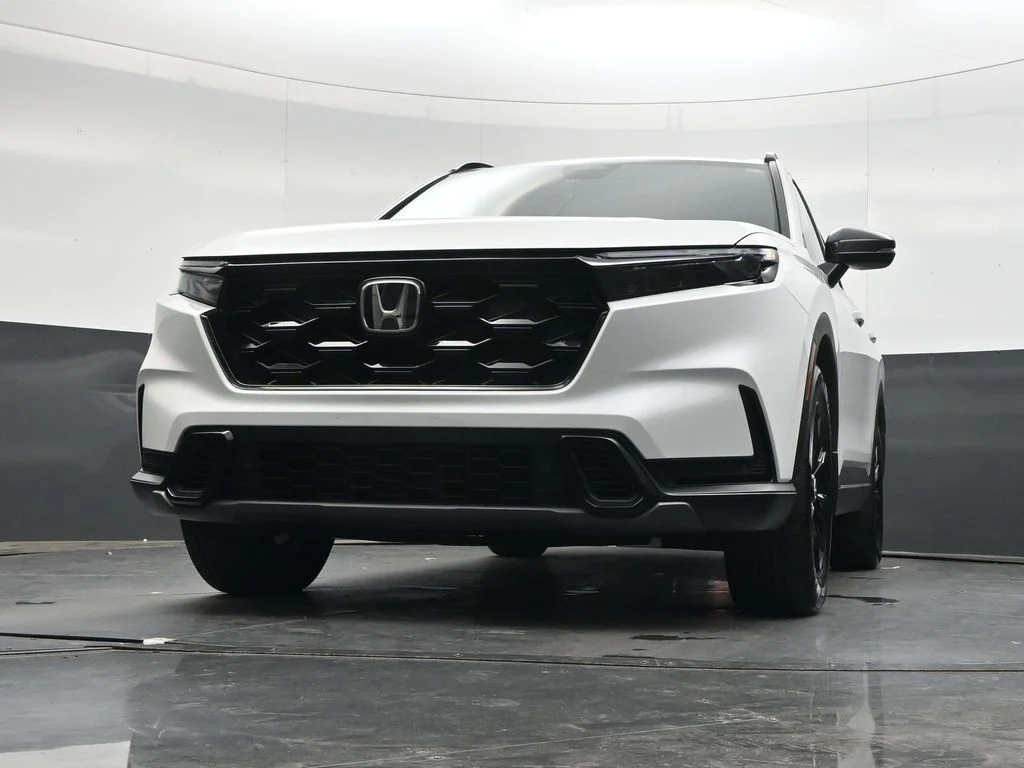 Certified Used 2025 Platinum White Pearl Honda Sport-L image 28