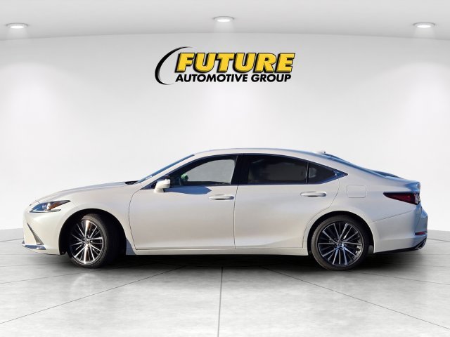 Used 2025 White Lexus 350 image 7