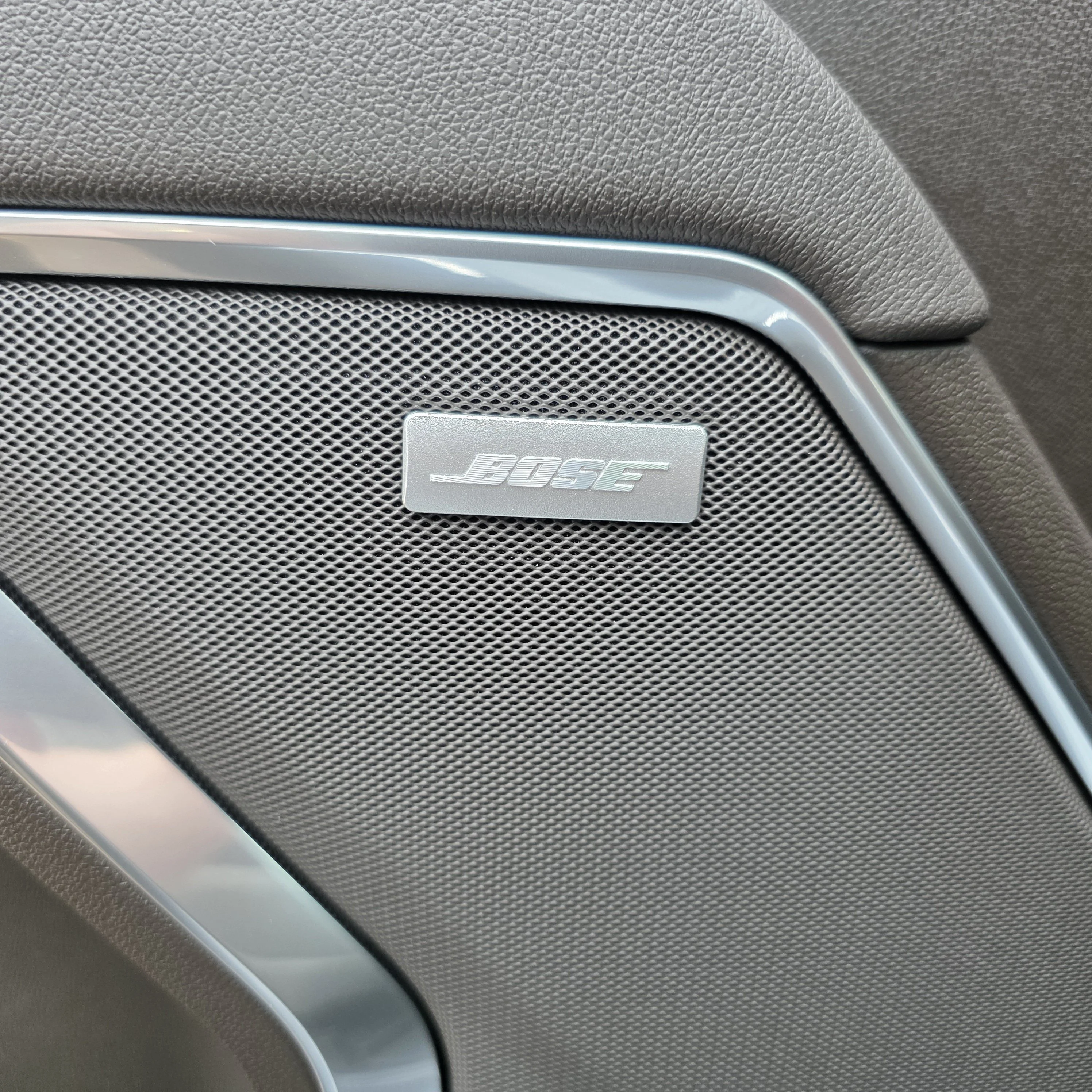 2026 GMC Sierra 1500 SLT - Photo 23