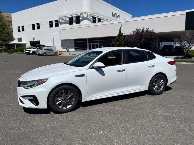 Certified Used 2020 Snow White Pearl Kia LX image 2