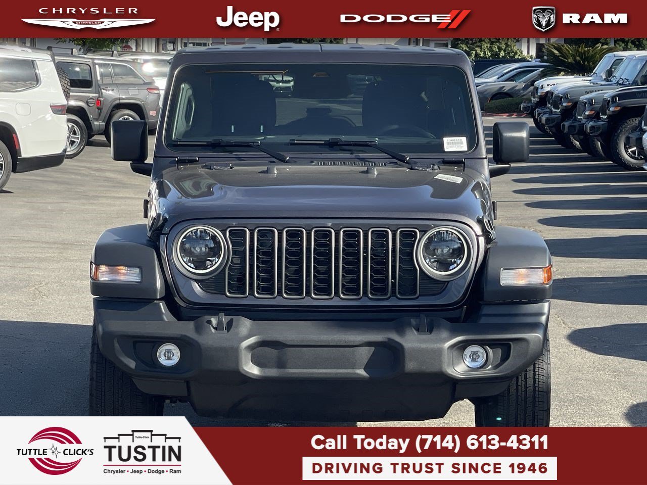 New 2026 Granite Crystal Metallic Clearcoat Jeep Sport S image 8