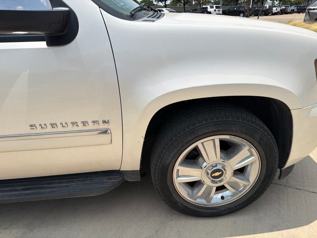 Used 2010 White Chevrolet LTZ image 14