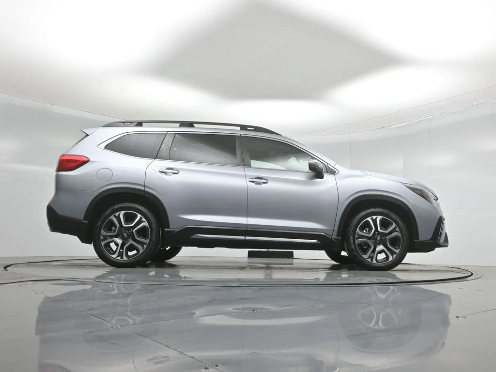 Certified Used 2023 Silver Subaru Limited image 49