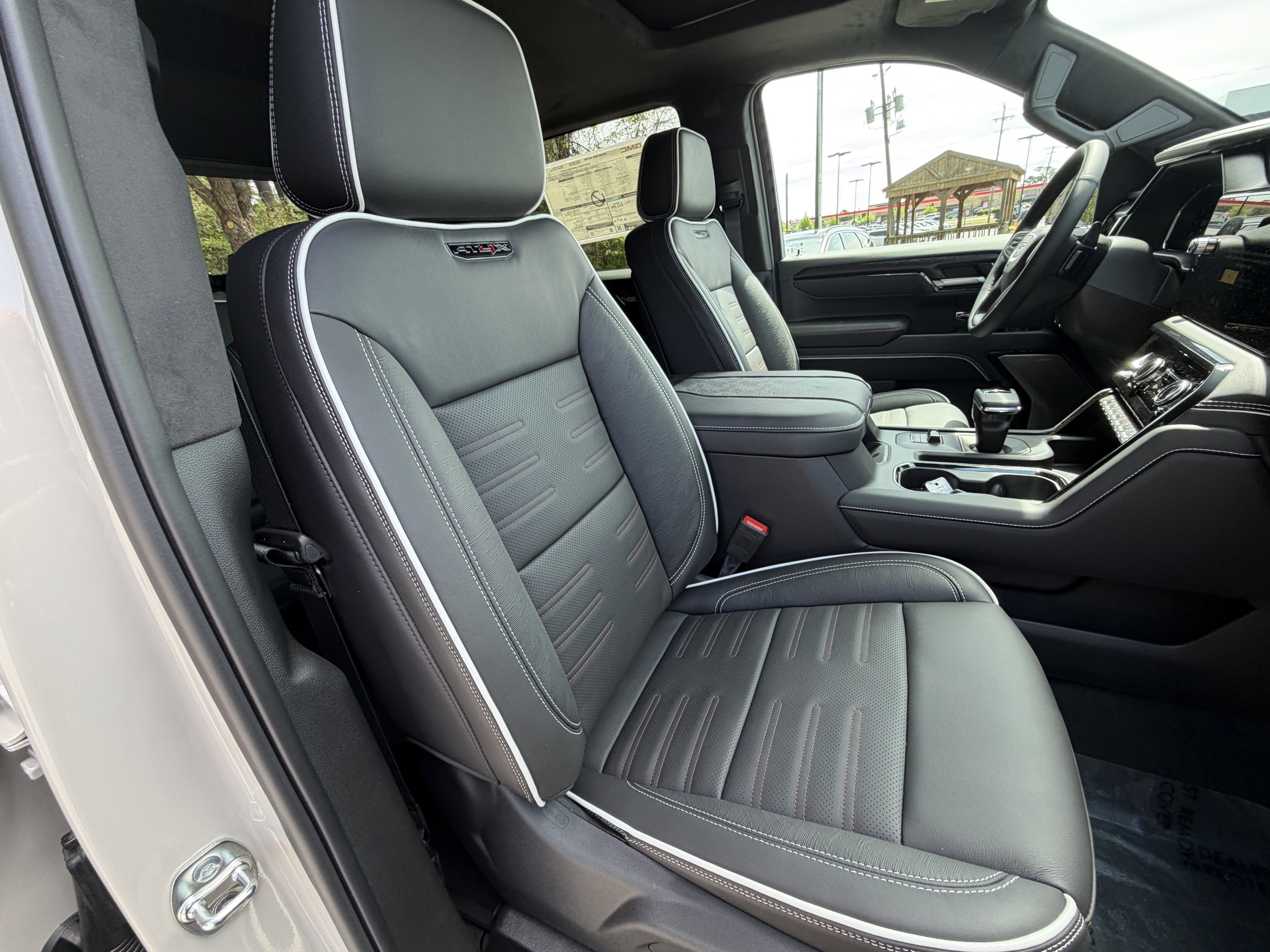 2026 GMC Sierra 1500 AT4X - Photo 31
