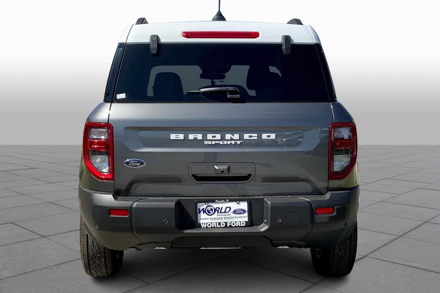New 2025 Carbonized Gray Metallic Ford Heritage image 4