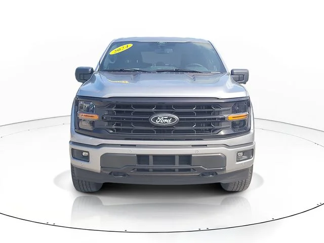 Used 2024 Silver Ford XLT image 2