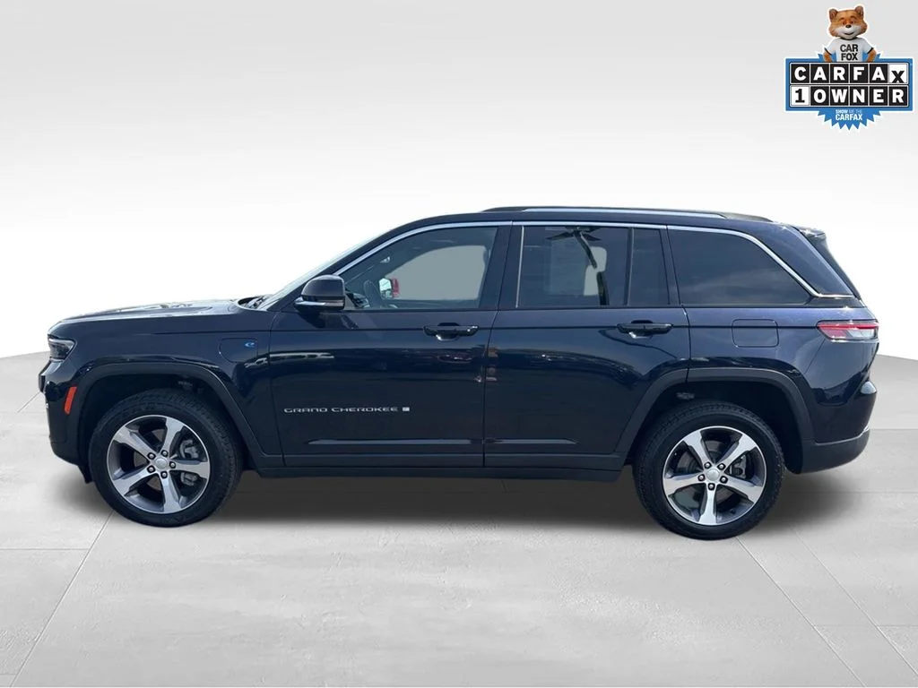 Used 2022 Blue Jeep 4xe image 6