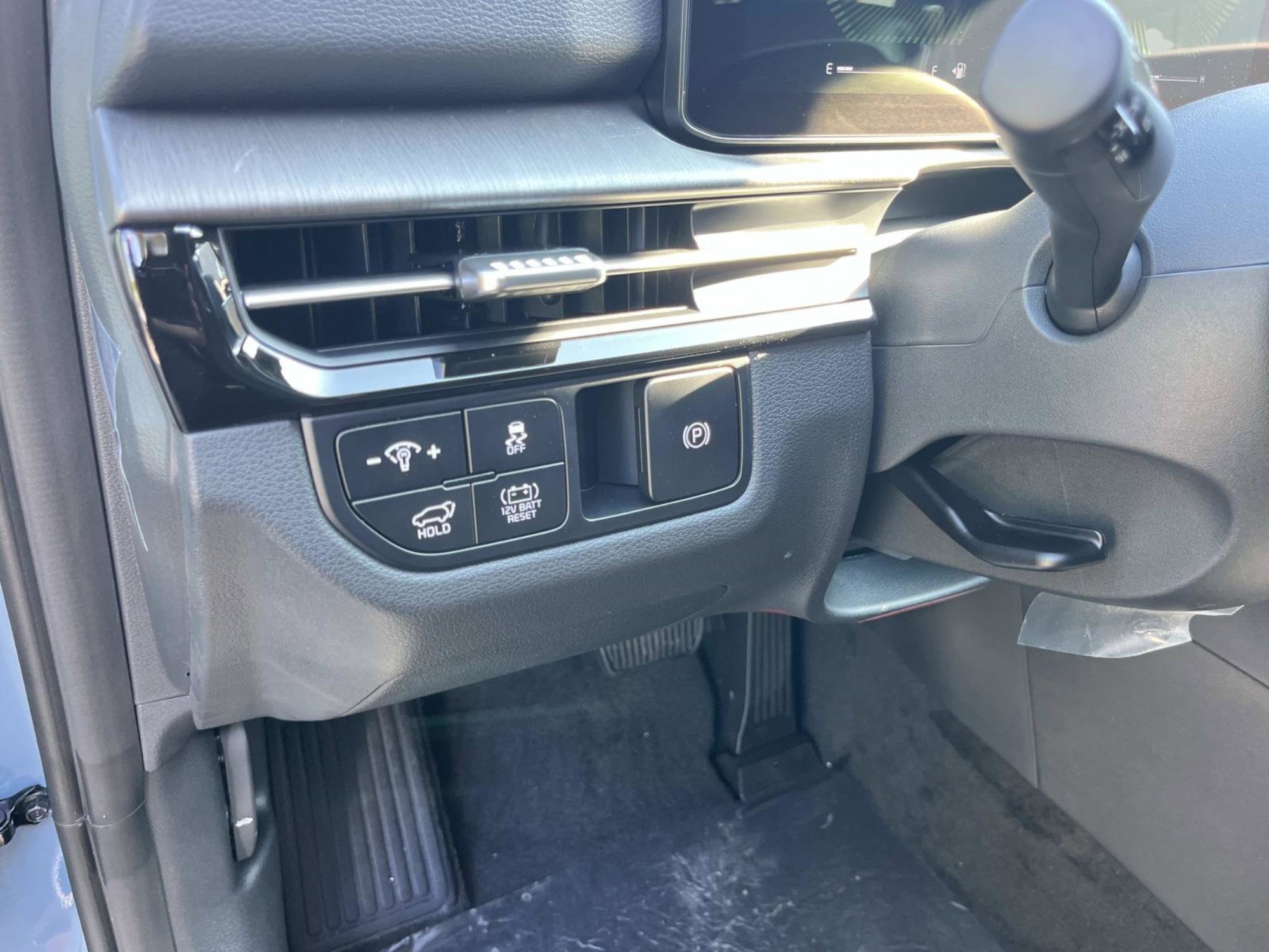 New 2026 Heritage Blue Kia X-Line image 25