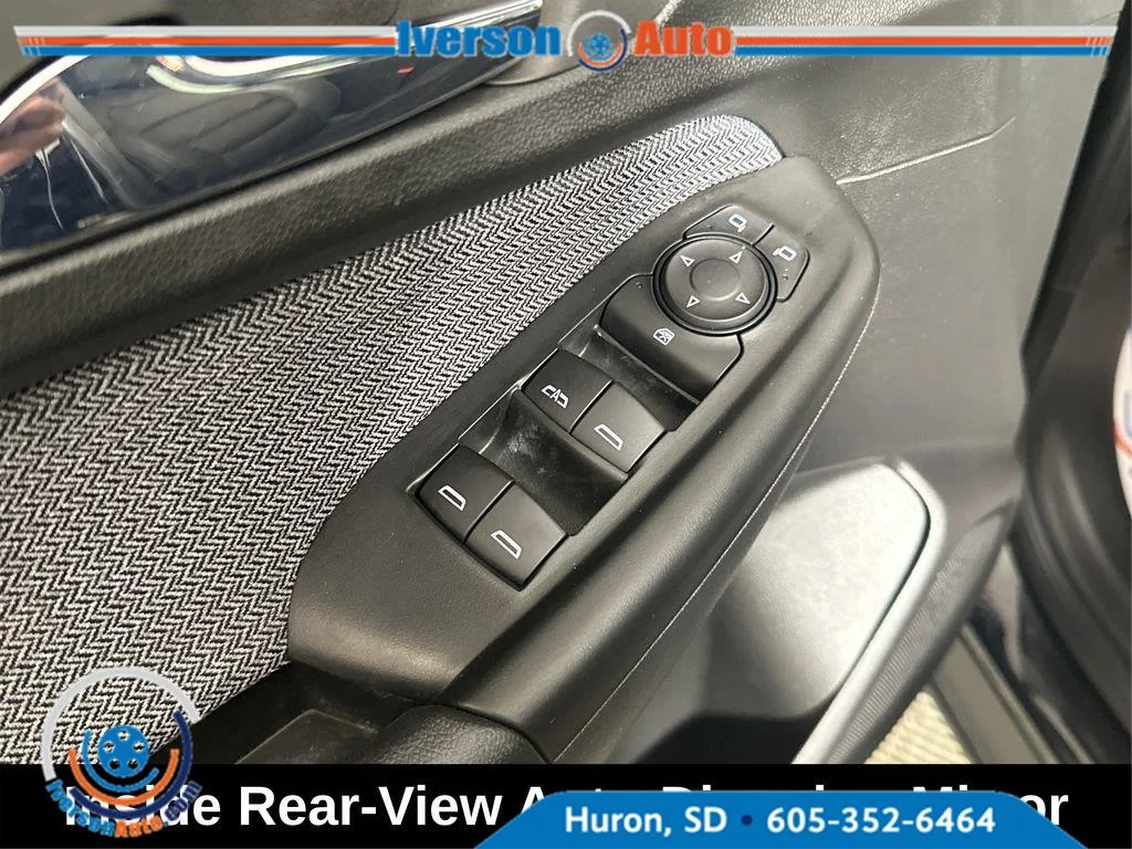 Used 2022 Mosaic Black Metallic Chevrolet LT image 16