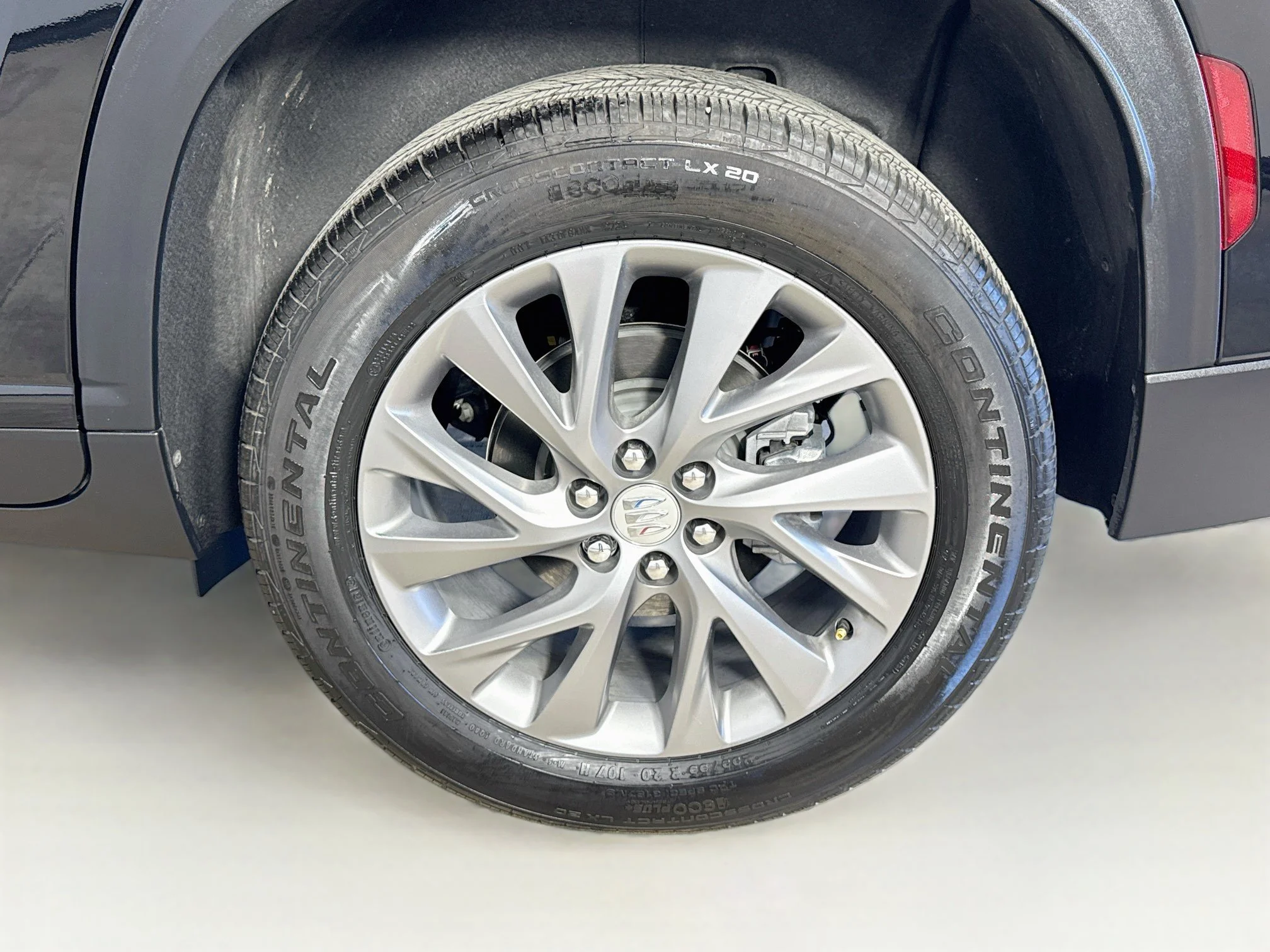 Used 2025 Ebony Twilight Metallic Buick Preferred image 34