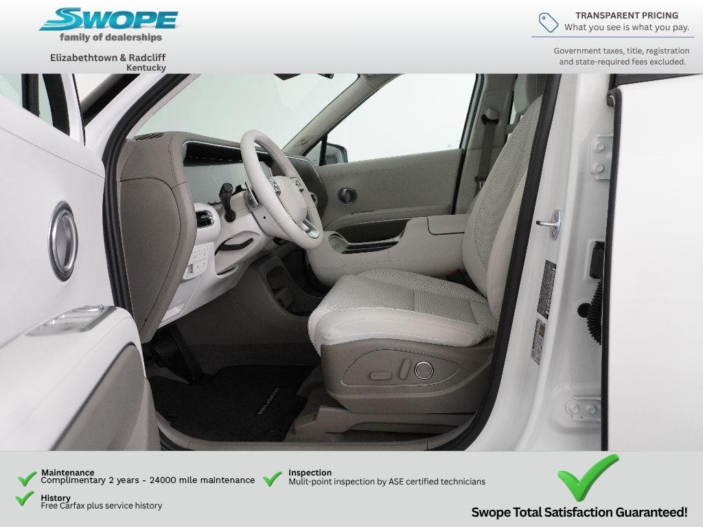 New 2026 Creamy White Pearl Hyundai SEL 7P image 12