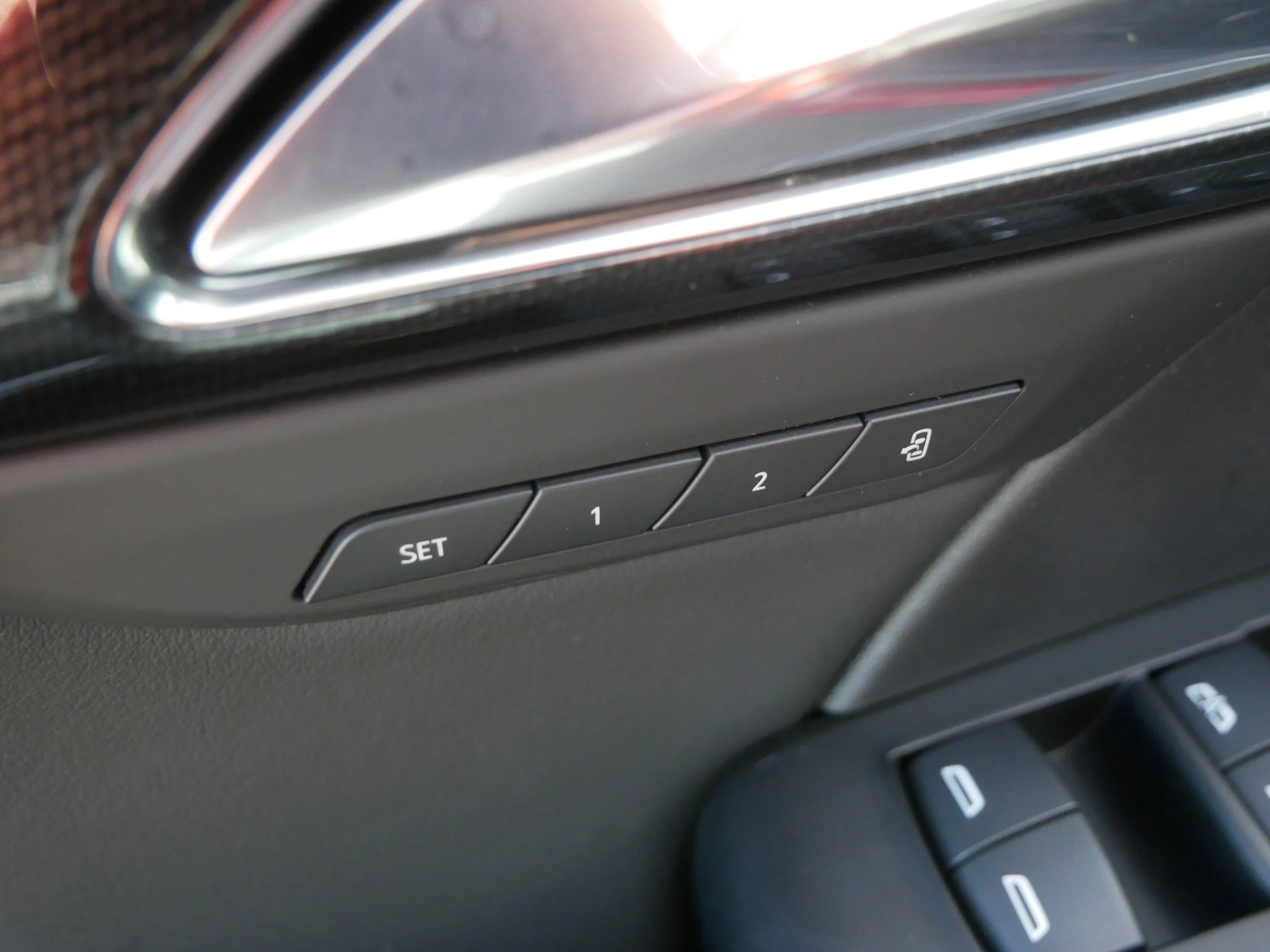 2023 Buick Envision Essence - Photo 23