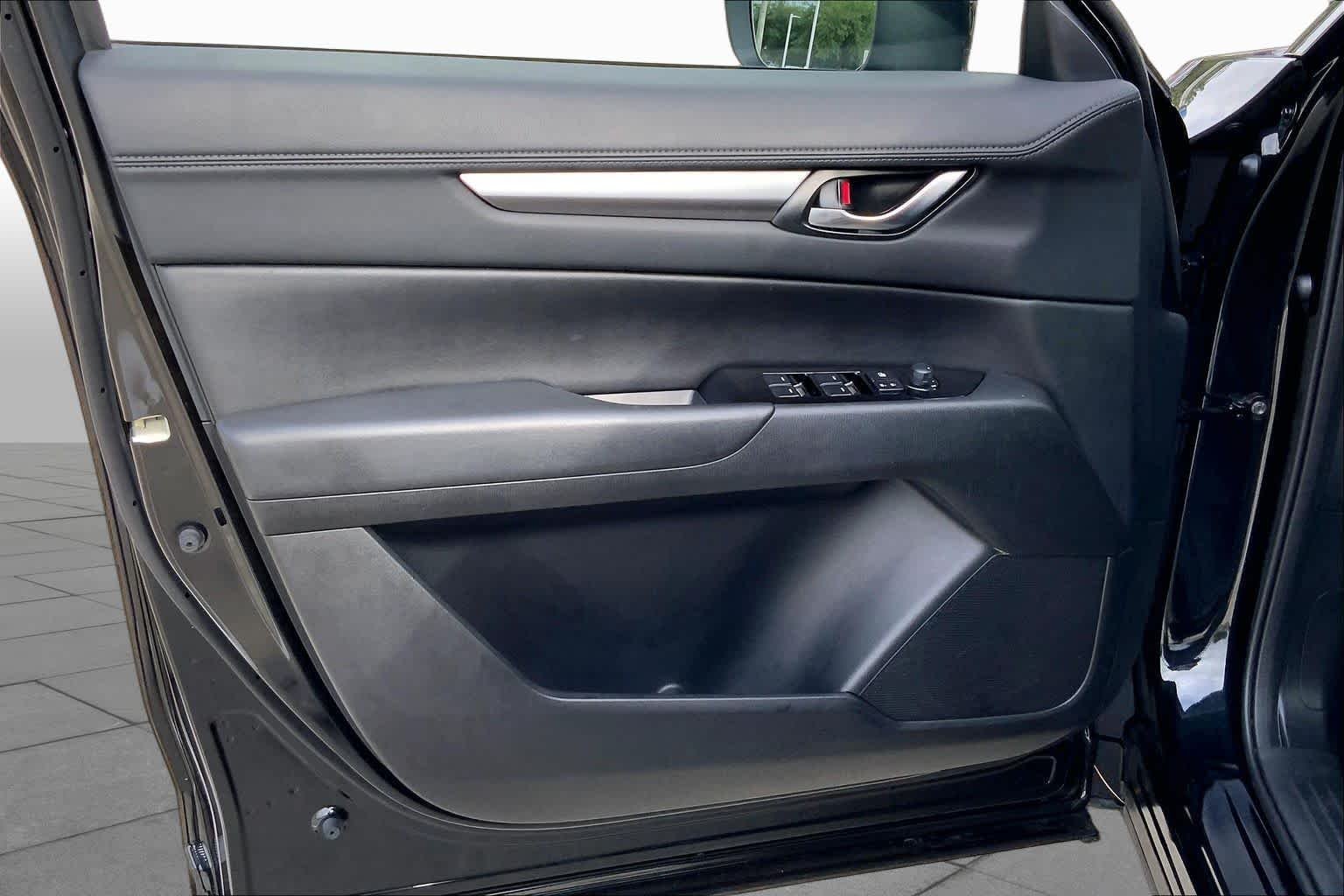 Used 2025 Jet Black Mica Mazda 2.5 S Select Package image 21