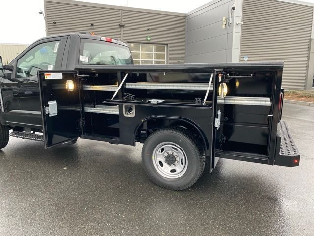 New 2026 Agate Black Metallic Ford XL image 16