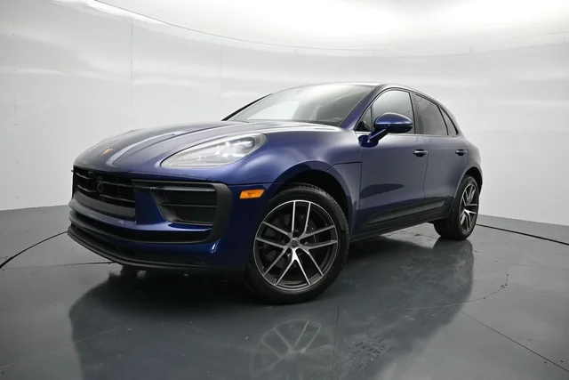 2026 Porsche Macan 