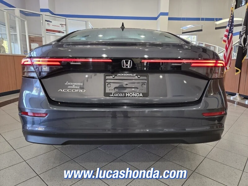 Used 2024 Gray Honda EX CVT image 5