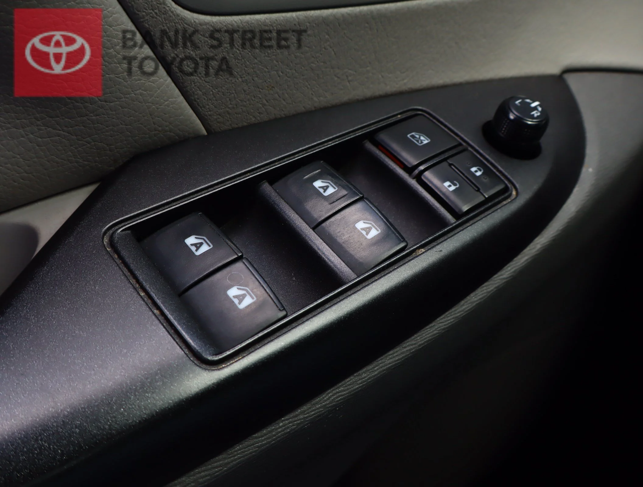 Used 2020 0218 Midnight Black Toyota LE image 20