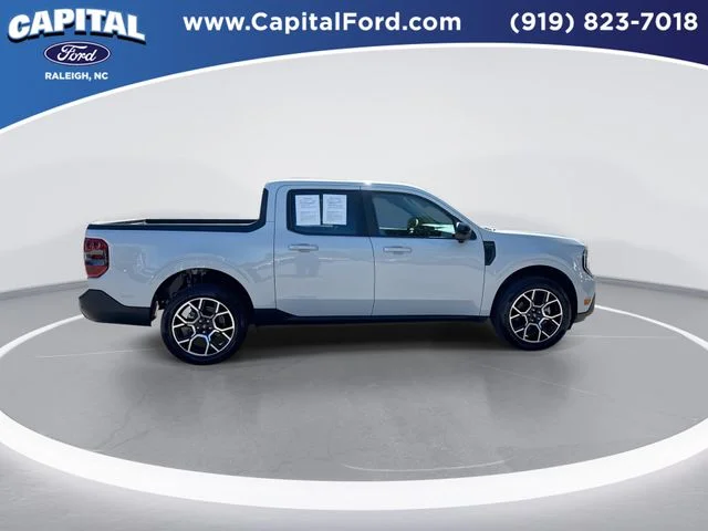 Used 2025 White Ford Lariat image 7