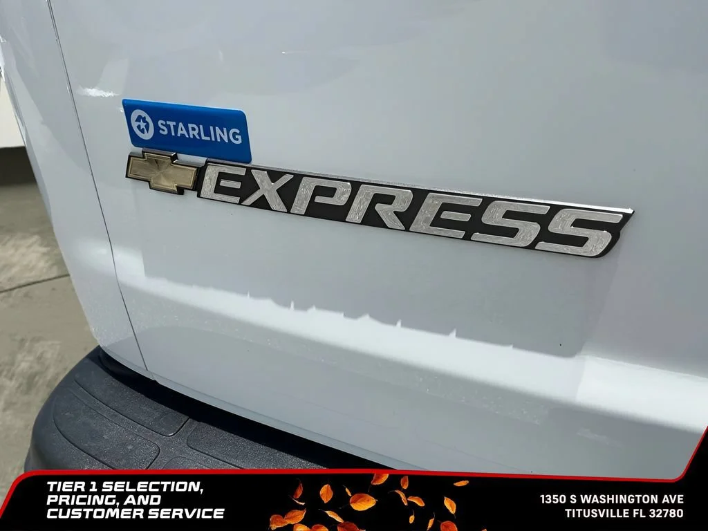 Used 2025 Summit White Chevrolet 1LT image 37