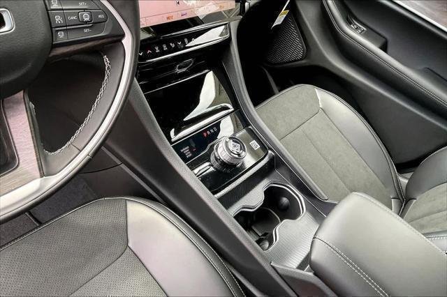New 2026 Baltic Gray Metallic Clear-Coat Exterior Paint Jeep Laredo Altitude image 7
