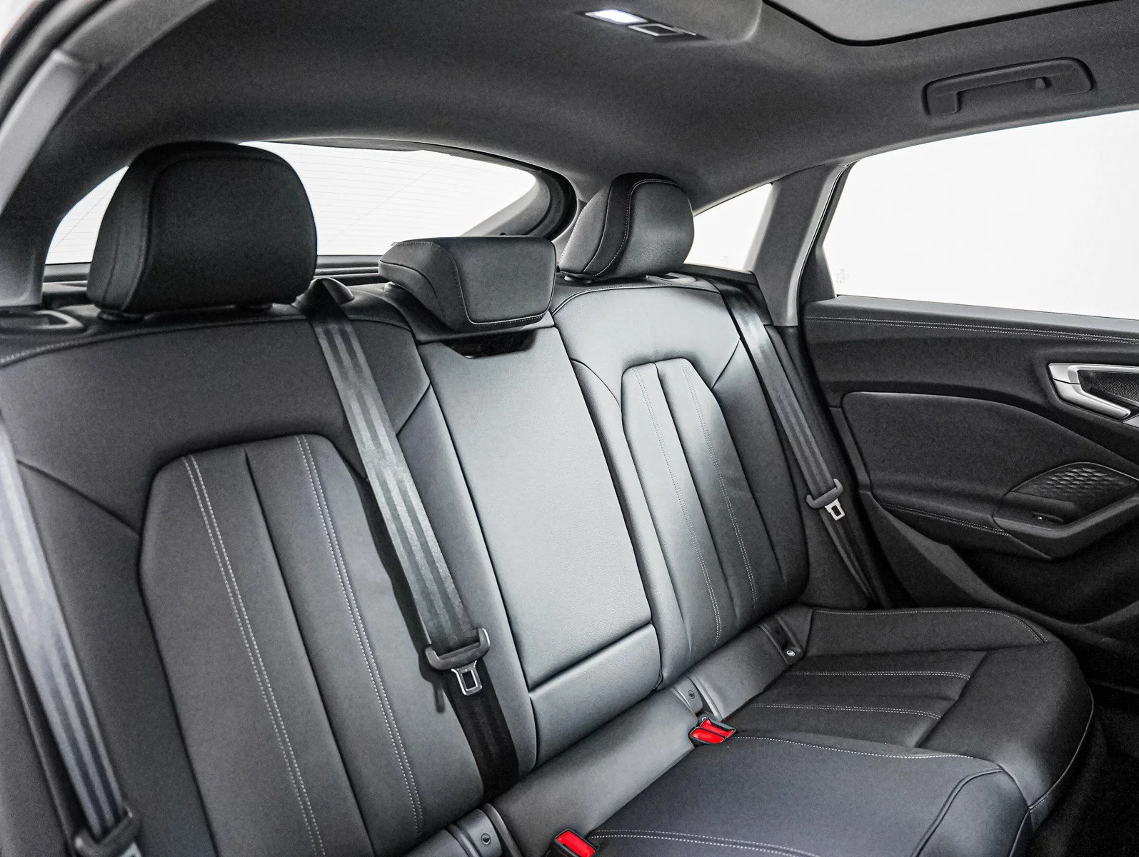 New 2026 Arkona White Audi Premium Plus image 13