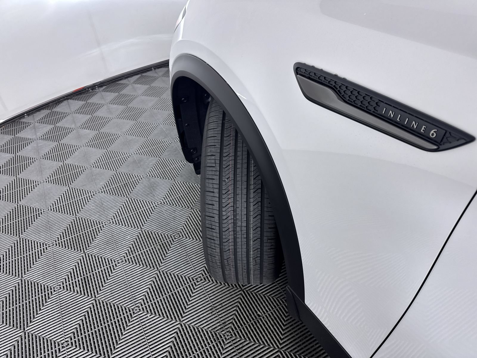 New 2026 Rhodium White Premium Mazda 3.3 Turbo Premium Plus image 27