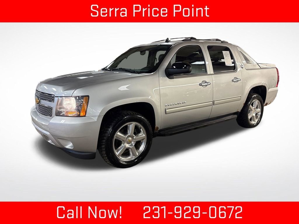 2013 Chevrolet Avalanche 4WD Avalanche LT's photo