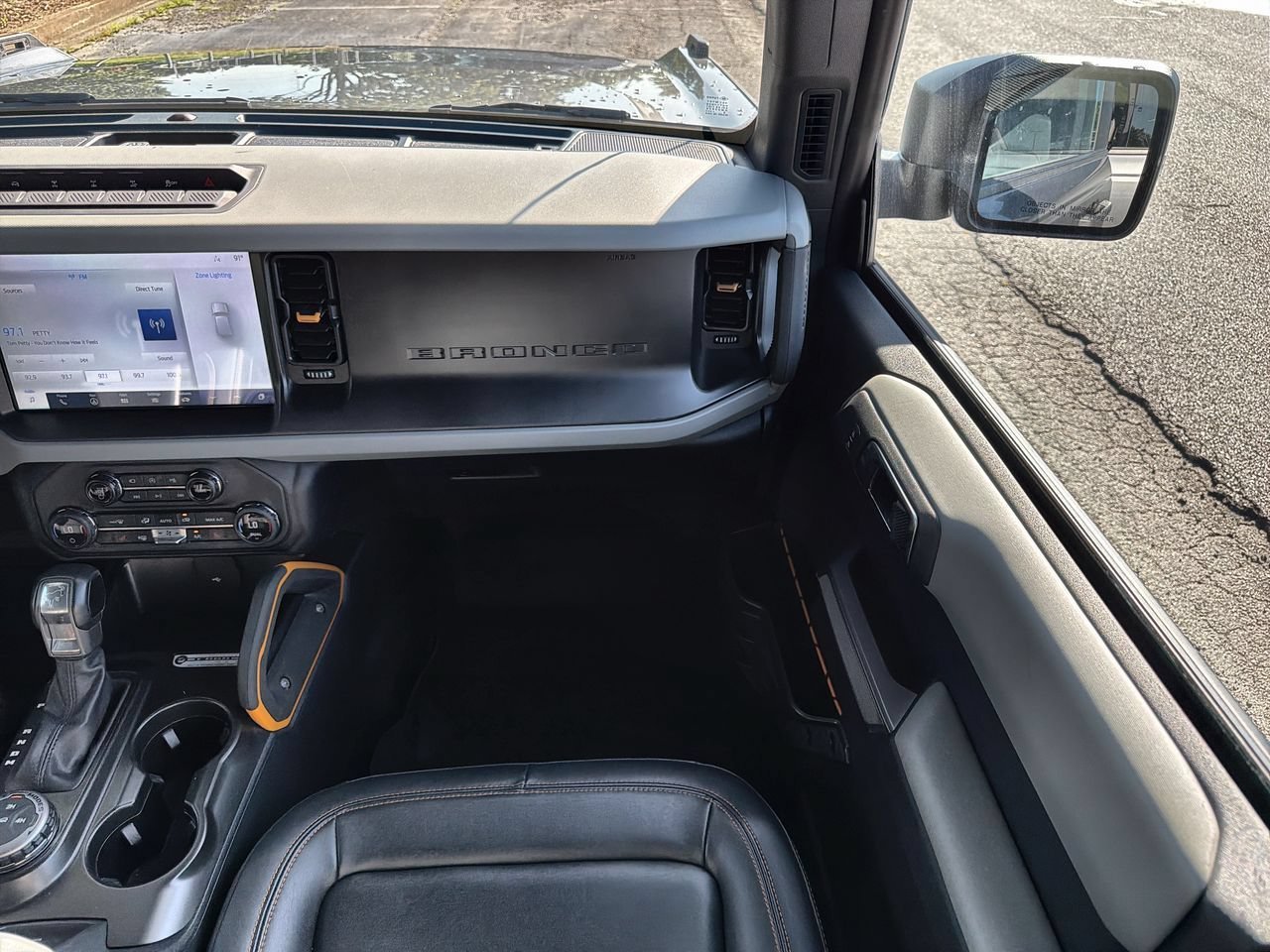 Used 2023 Gray Ford Badlands image 24