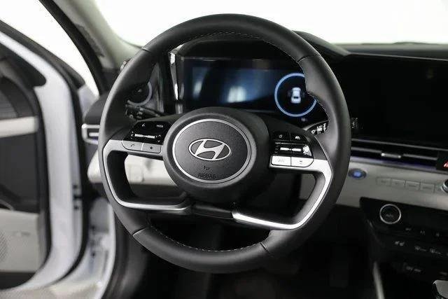 2025 Hyundai Elantra Limited - Photo 67