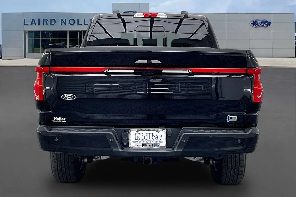 New 2025 Black Metallic Ford Lariat® image 4