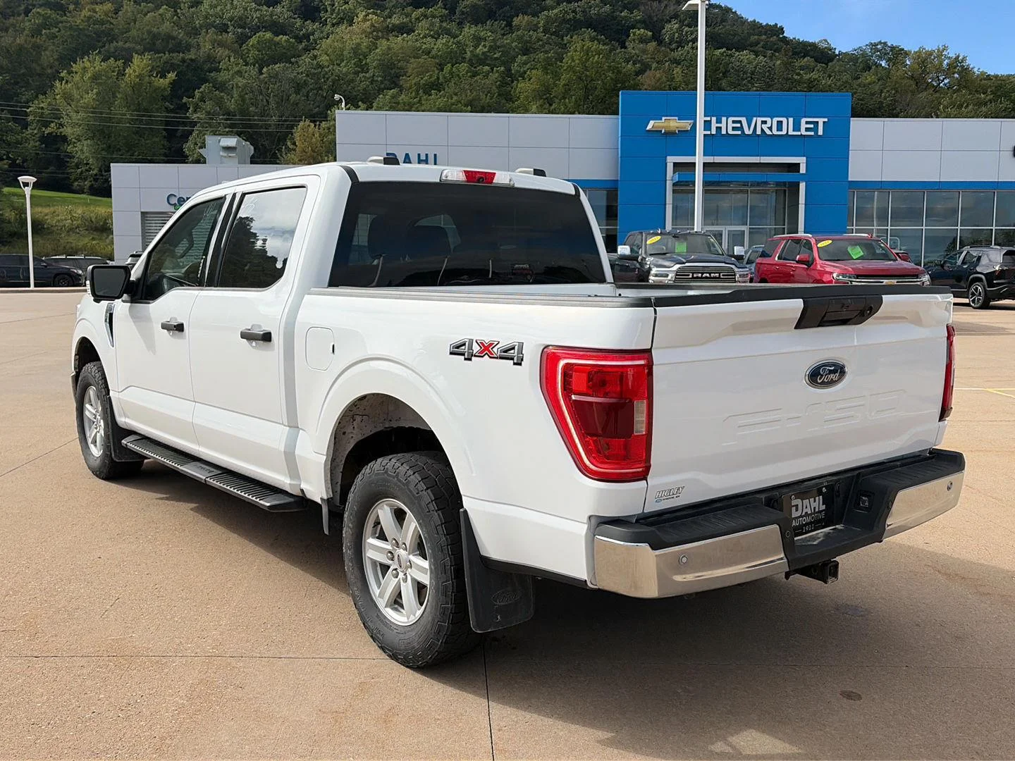 Used 2022 White Ford XL image 5