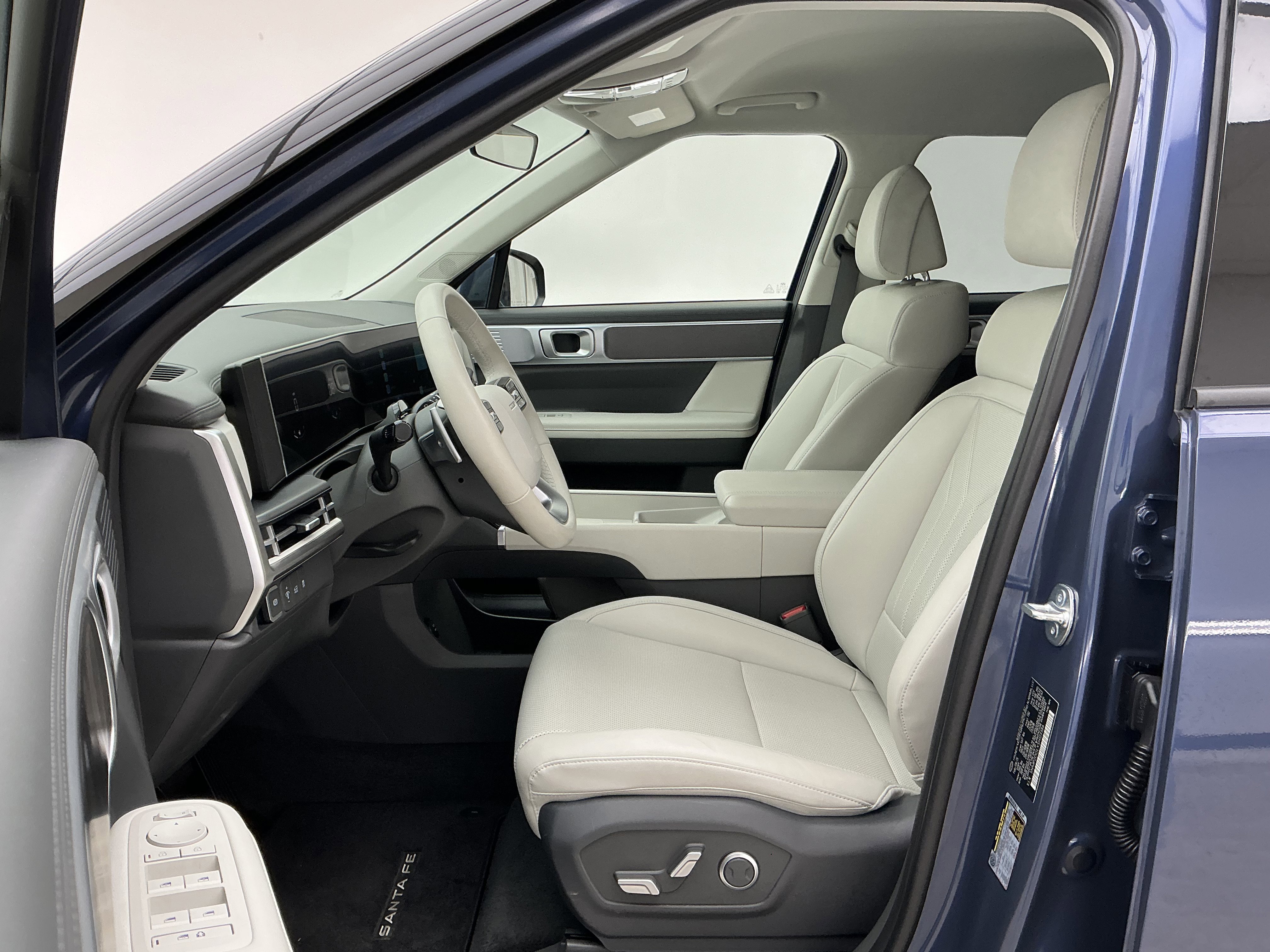 Used 2025 Atlantis Blue Hyundai SEL image 17
