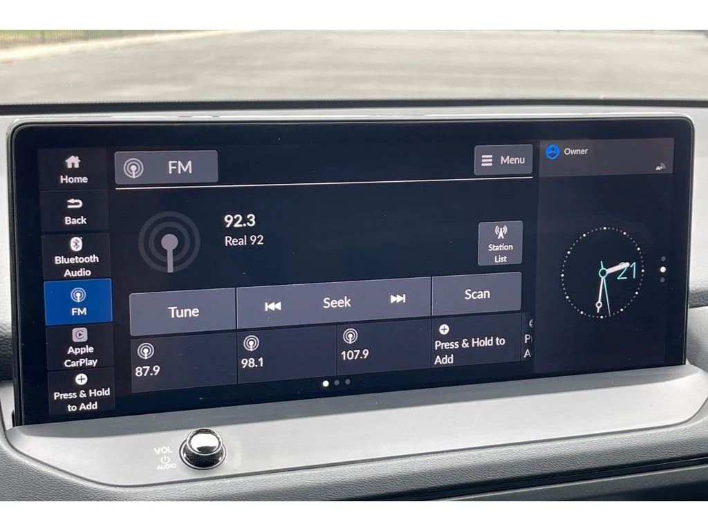 Certified Used 2025 Platinum White Pearl Honda HYBRID EX-L image 24