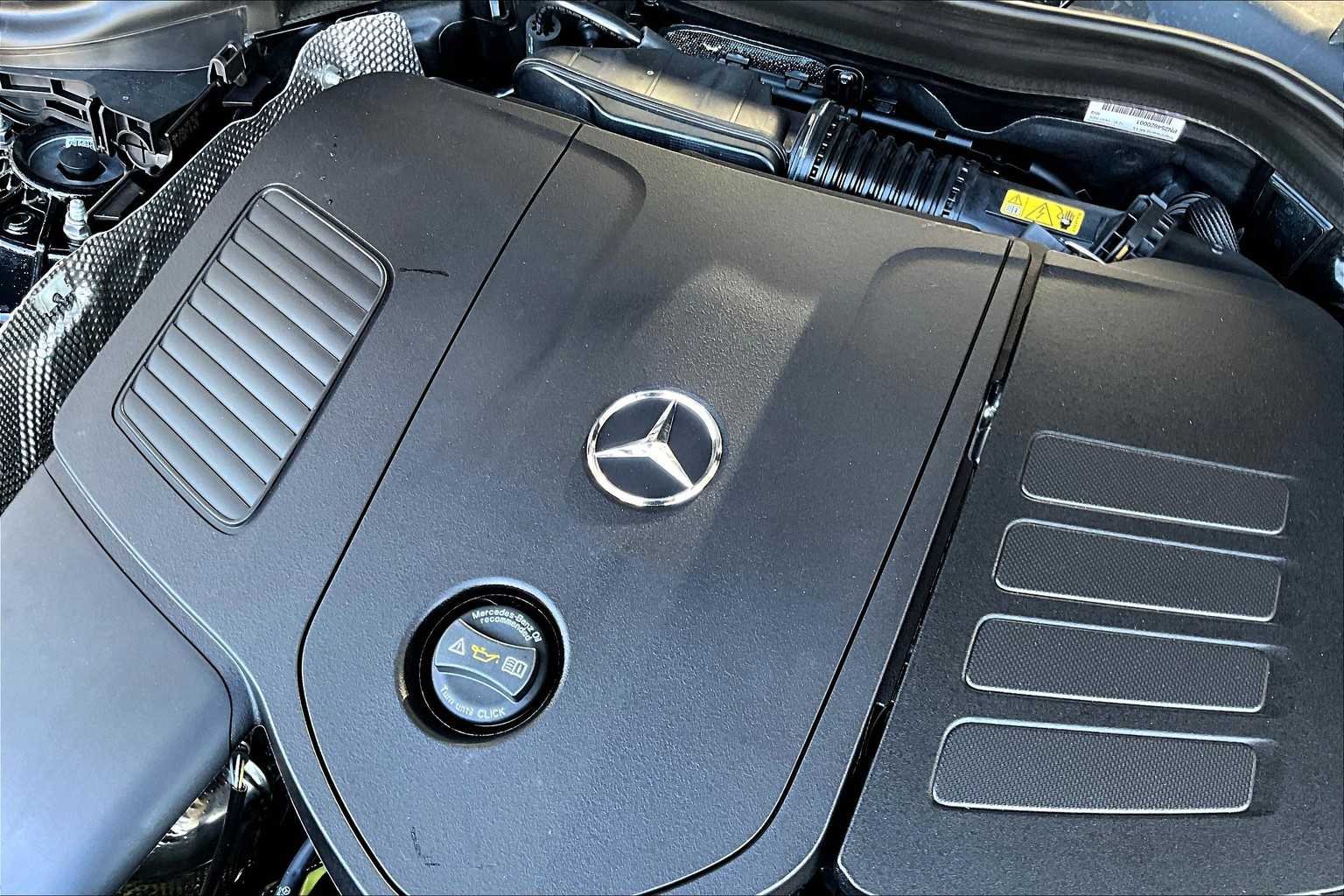 Used 2026 Black Mercedes-Benz GLC 300 image 19