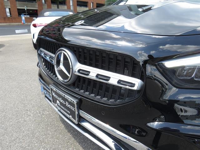 Used 2026 Night Black Mercedes-Benz GLA 250 4MATIC® image 26