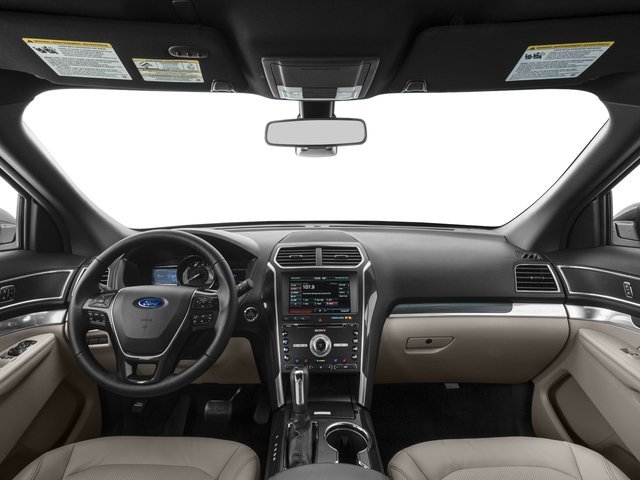 Used 2016  Ford Limited image 7