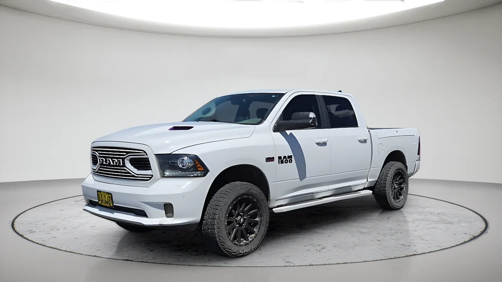 Used 2018 White Ram Sport image 1