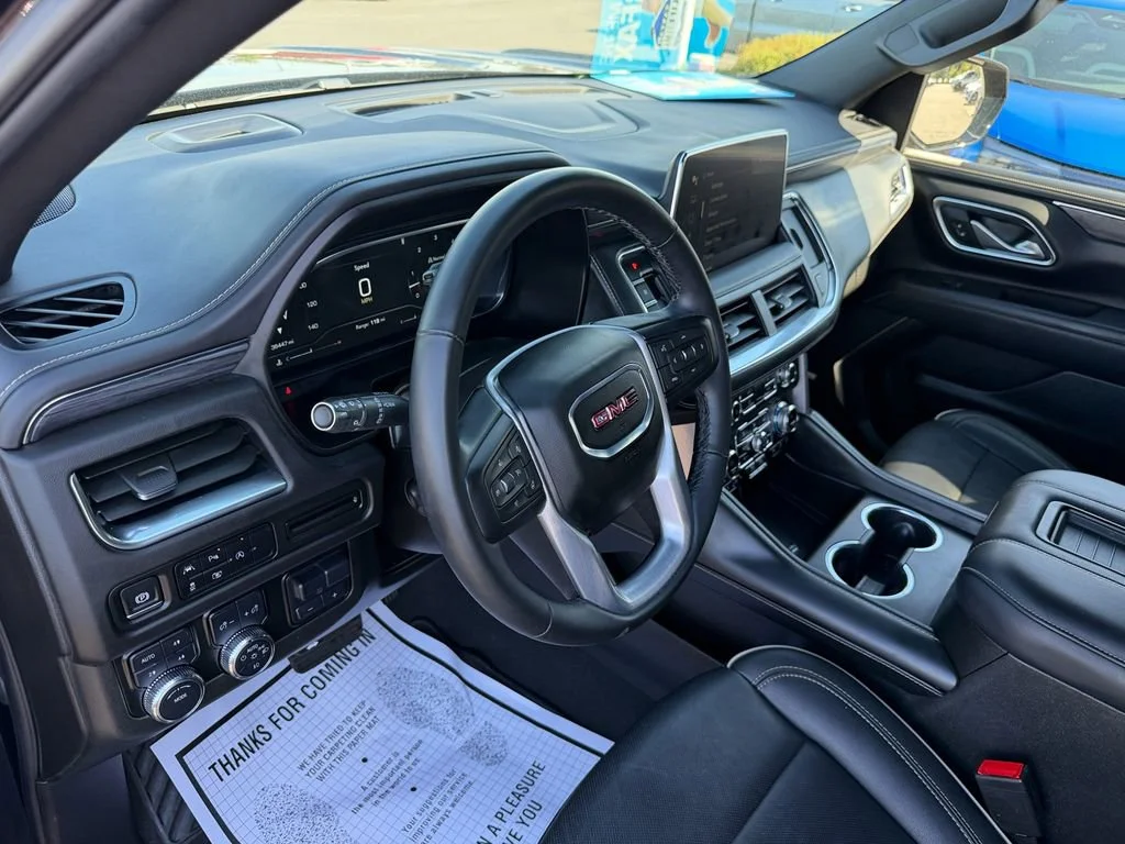 Used 2024 Midnight Blue Metallic GMC SLT image 11