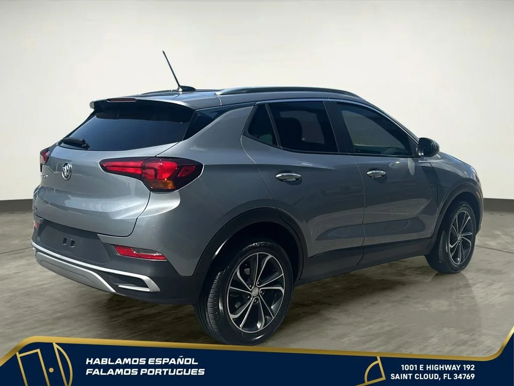 Used 2023 Moonstone Gray Metallic Buick Select image 6