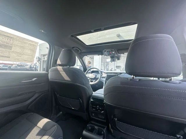 New 2026 Silver Zynith Jeep Laredo image 23