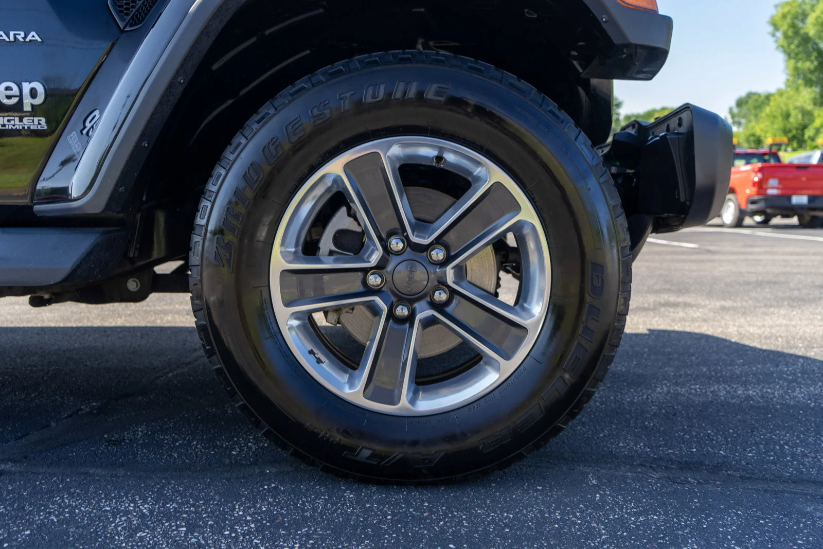 Used 2019 Black Clearcoat Jeep Unlimited Sahara image 11