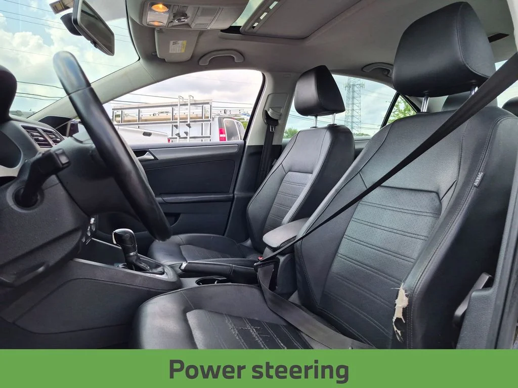 Used 2013 Black Volkswagen SEL image 16