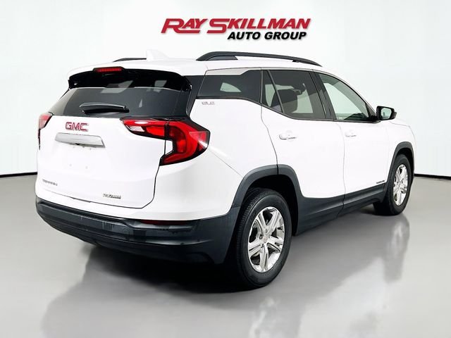Used 2020 White GMC SLE image 7