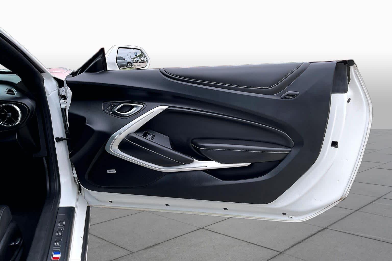 Used 2019 Summit White Chevrolet 2SS image 20