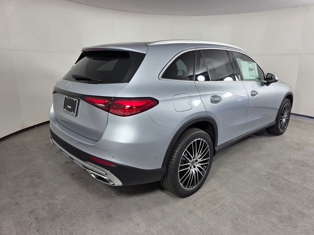 New 2026 Cirrus Silver Metallic Mercedes-Benz GLC 300 image 4