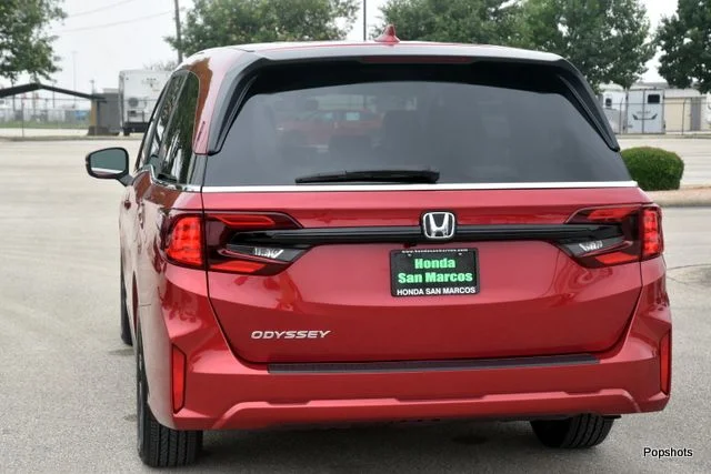 New 2026 Radiant Red Honda EX-L image 4