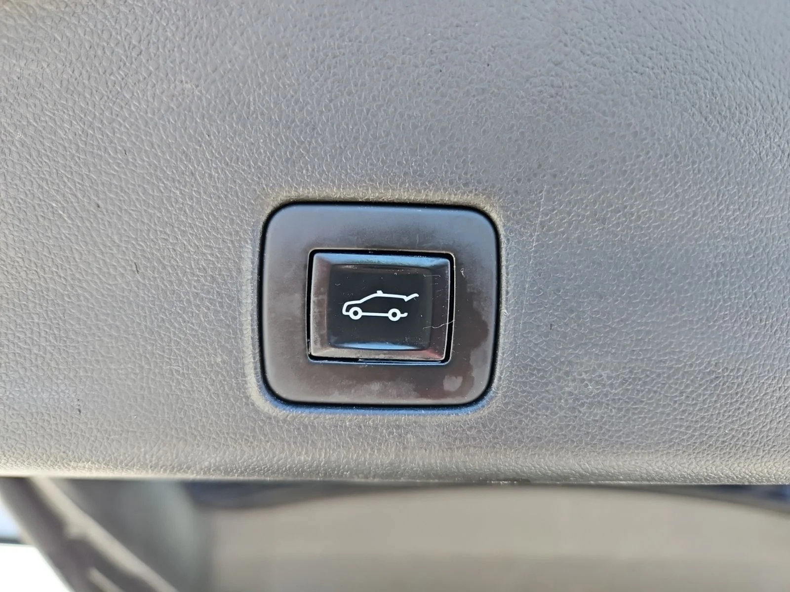 Used 2022 Black Chevrolet RS image 45