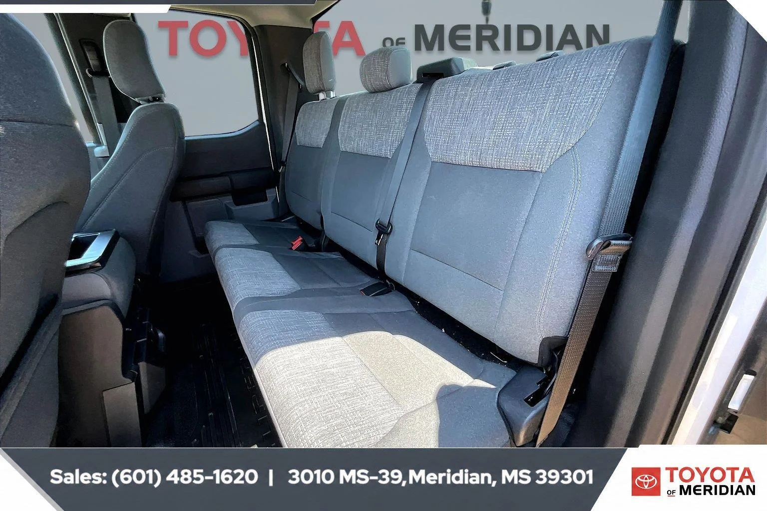 Used 2024 Oxford White Ford XLT image 19